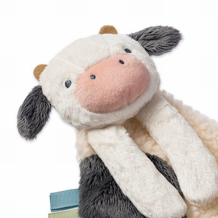 Itzy Ritzy Busy Farm Baby Gift Set. Close up of plush textured cow.- Little Gift Nook