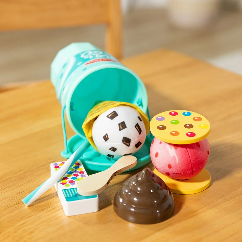 Melissa & Doug Play to Go Ice Cream Play Set that is portable and fits inside container with lid.- Little Gift Nook