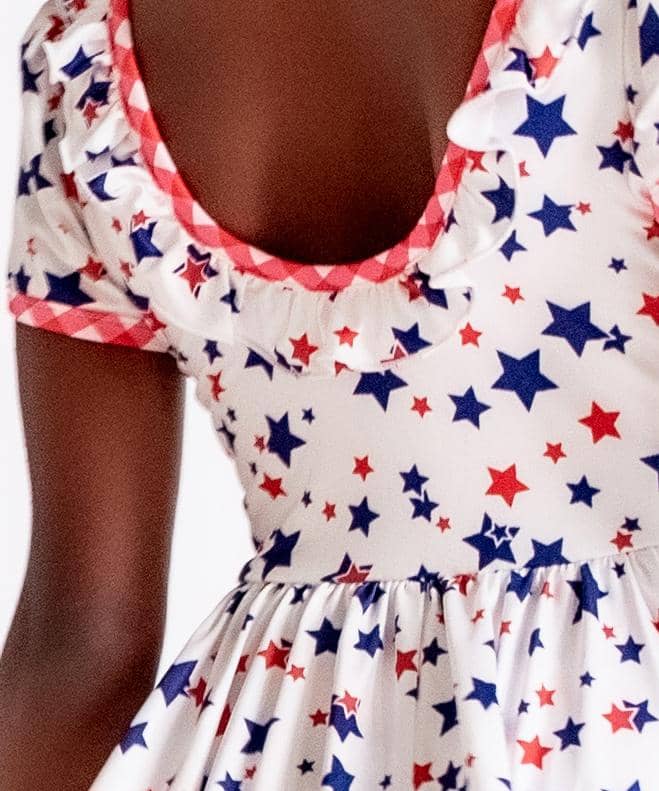 Back view scoop back neck Gingham Red White Blue Stars Ruffle Twirl Dress sz 8/10 - Little Gift Nook